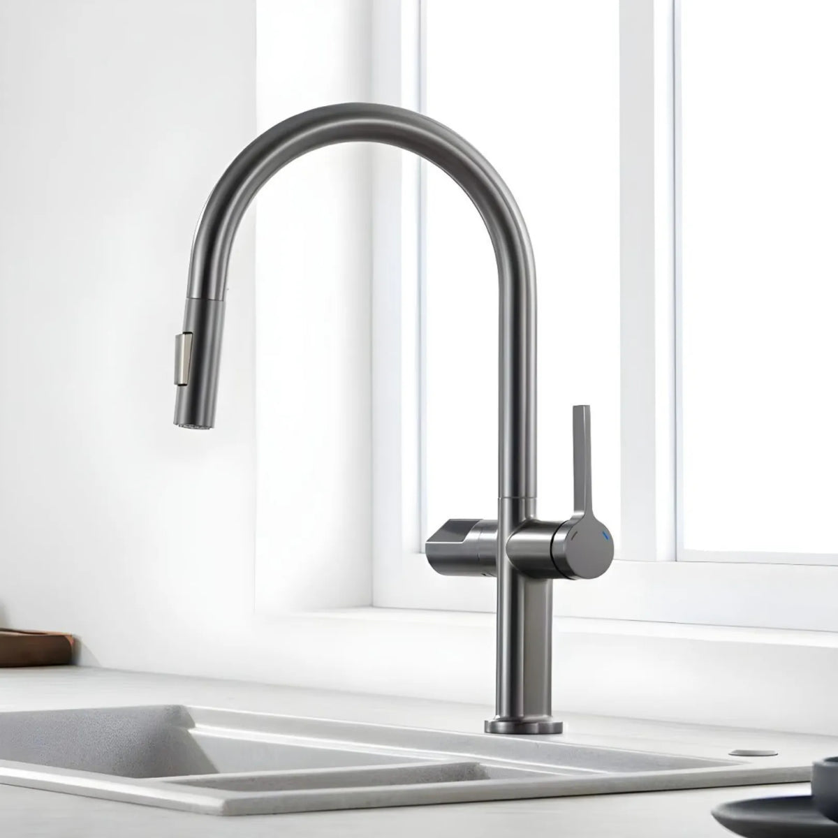 Tume Pull-Out Kitchen Faucet with Temperature Display